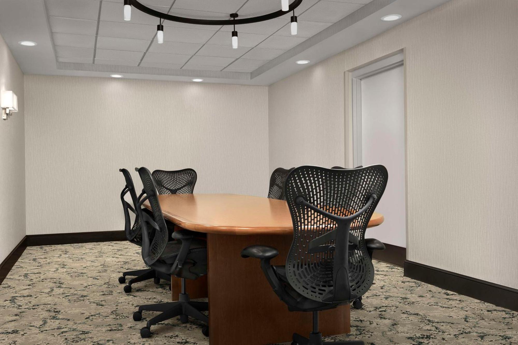 Hilton Garden Inn Raleigh Capital Blvd I-540 Dış mekan fotoğraf
