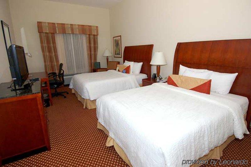 Hilton Garden Inn Raleigh Capital Blvd I-540 Dış mekan fotoğraf
